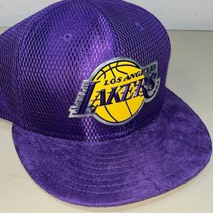 New rare LAKERS official on court collection HAT NBA size 7 5/8 NEW ERA 59fifty